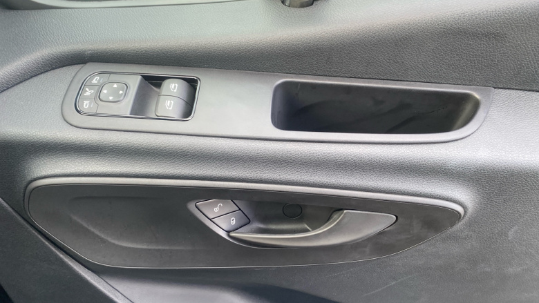 Mercedes-Benz Sprinter 315Cdi L2 Diesel Rwd 3.5t H2 Pro Van 9G-Tronic